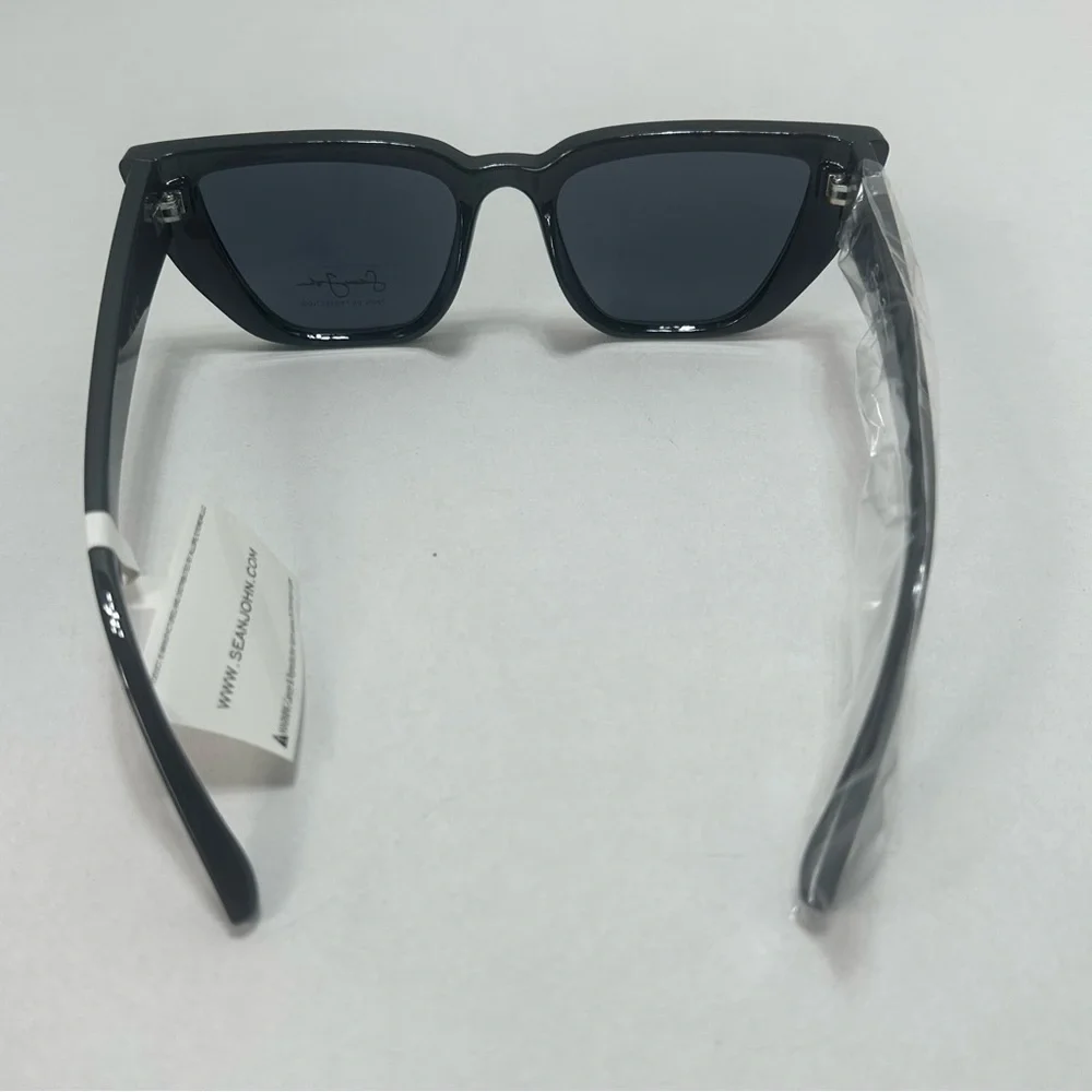 Sean John Black Cat Eye Vintage Style‎ Sunglasses / Dark Grey UV Lenses - New